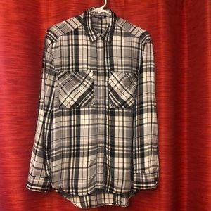 Express button shirt